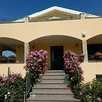 Le Rose Apartment